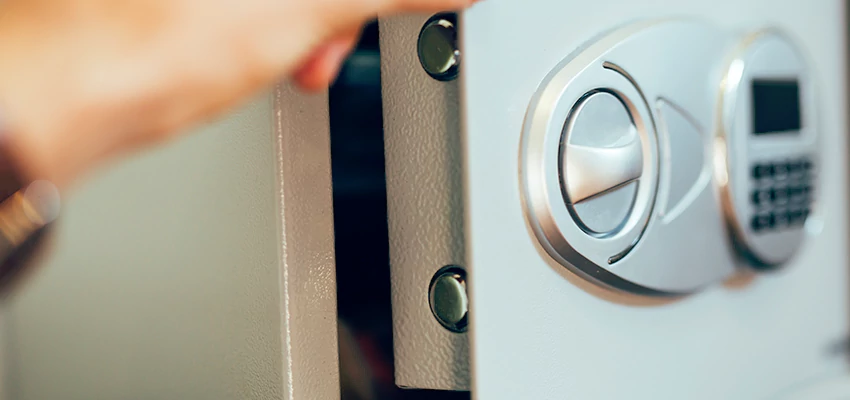 Fingerprint Safe Openers in Menifee, CA